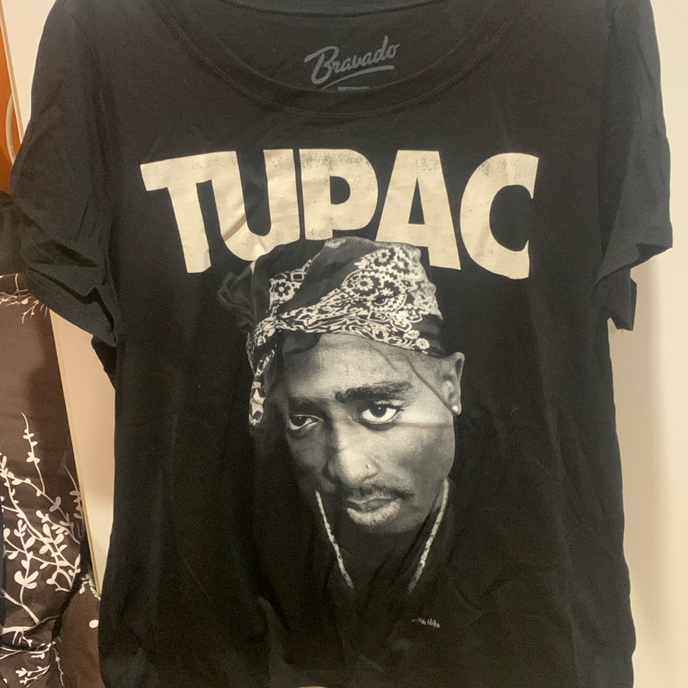 Torrid size 2 Tupac t shirt
